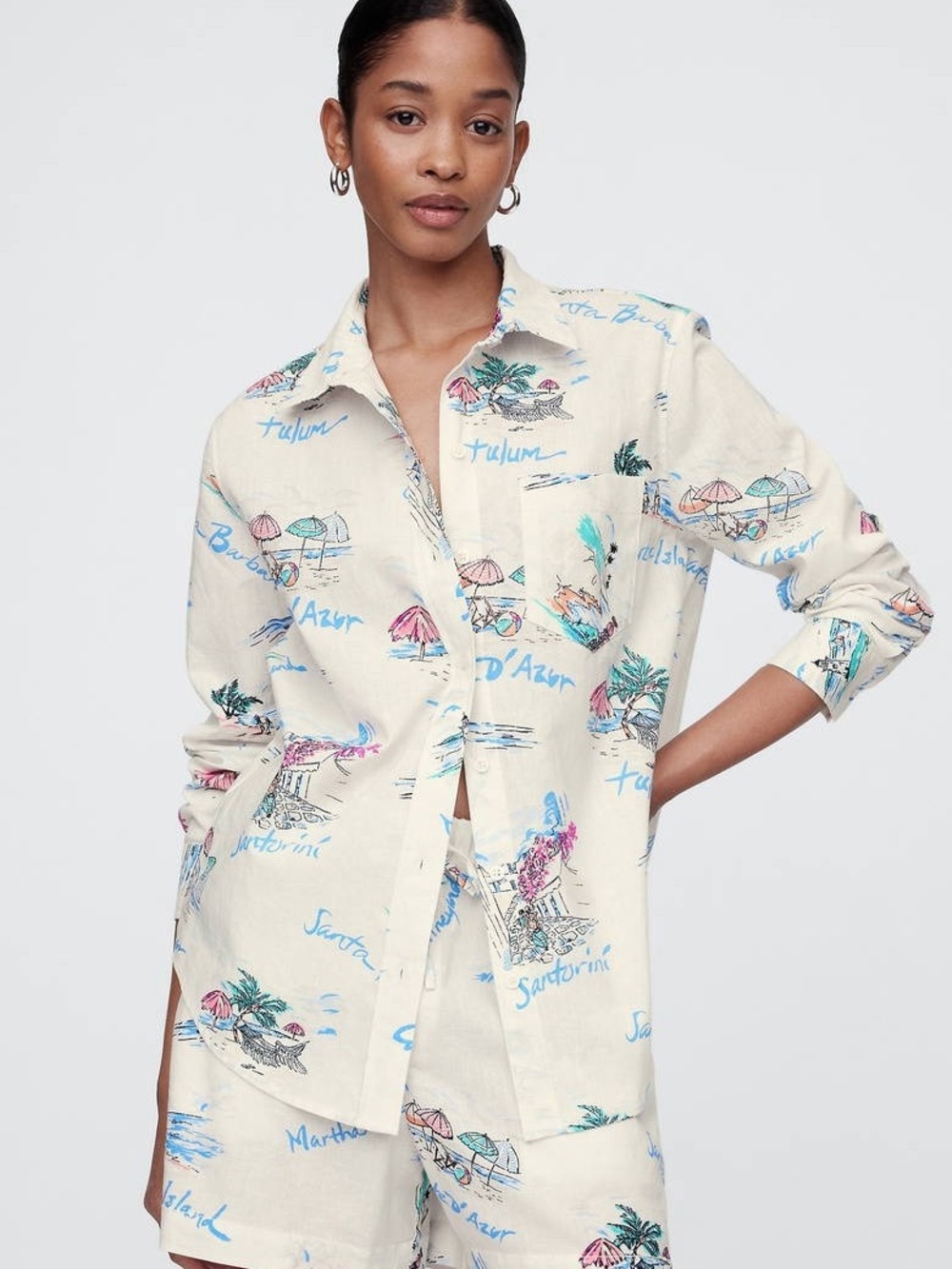 Gap Beach Print Linen-Blend Button-Up Shirt in Cream & Pastels
